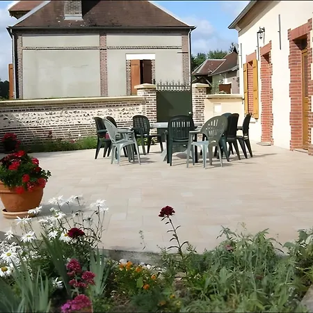 D'hotes Les Furets Bed & Breakfast 3*