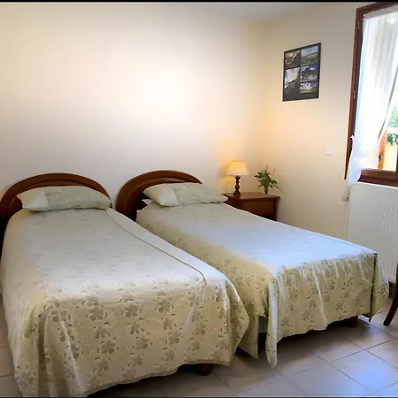 D'hotes Les Furets Bed & Breakfast Maraye-en-Othe